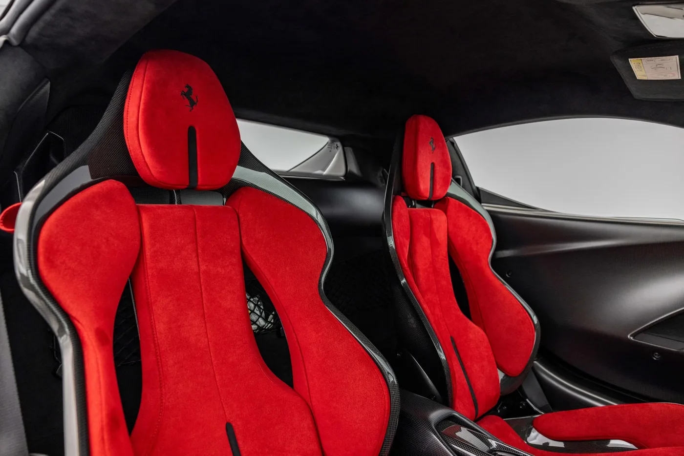 2026 Ferrari 296 Speciale angeboten von einer Vertragshändlergruppe in Hatfield, Vereinigtes Königreich, Foto 14 von 25