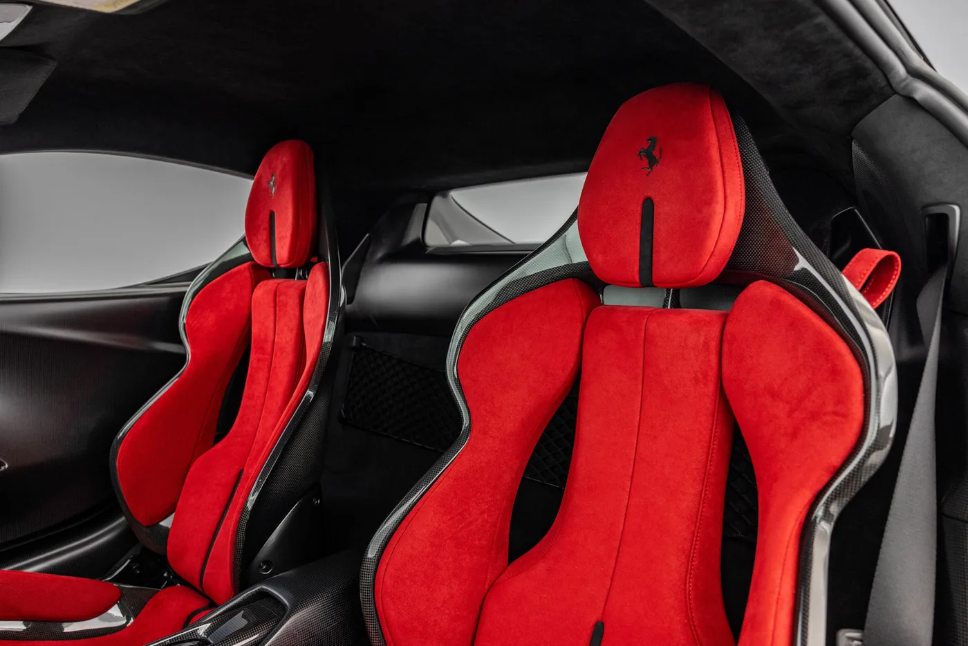 2026 Ferrari 296 Speciale angeboten von einer Vertragshändlergruppe in Hatfield, Vereinigtes Königreich, Foto 18 von 25