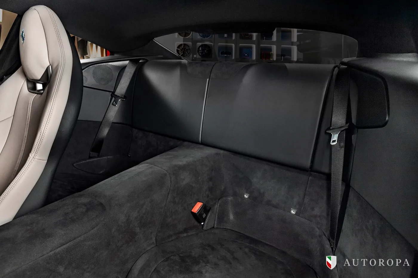 2026 Ferrari Amalfi proposée par un concessionnaire agréé Ferrari et Maserati à Arlöv, Suède, photo 9 sur 10