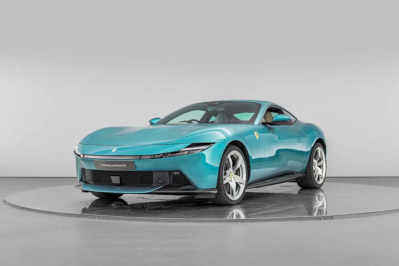 2026 Ferrari Amalfi proposée par un groupe de concessions agréées à Hatfield, Royaume-Uni, photo 4 sur 25