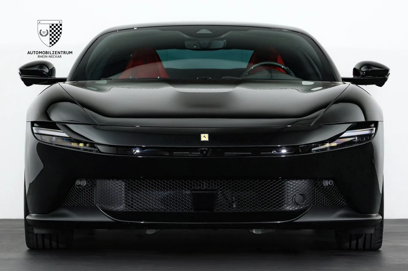 2026 Ferrari Amalfi proposée par un spécialiste de la supercar à Viernheim, Allemagne, photo 2 sur 25