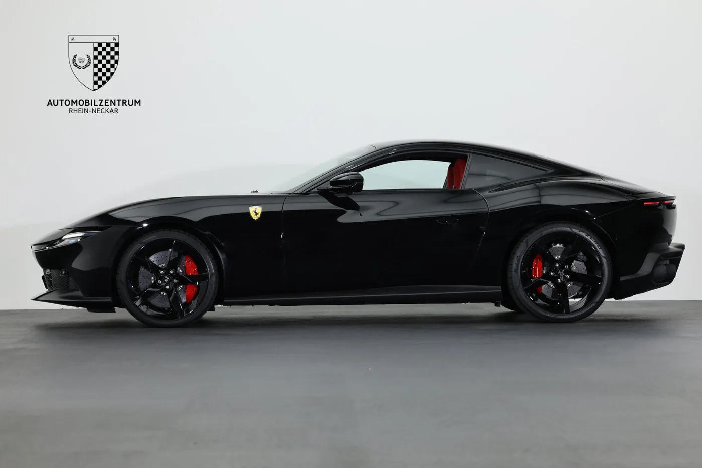 2026 Ferrari Amalfi proposée par un spécialiste de la supercar à Viernheim, Allemagne, photo 4 sur 25
