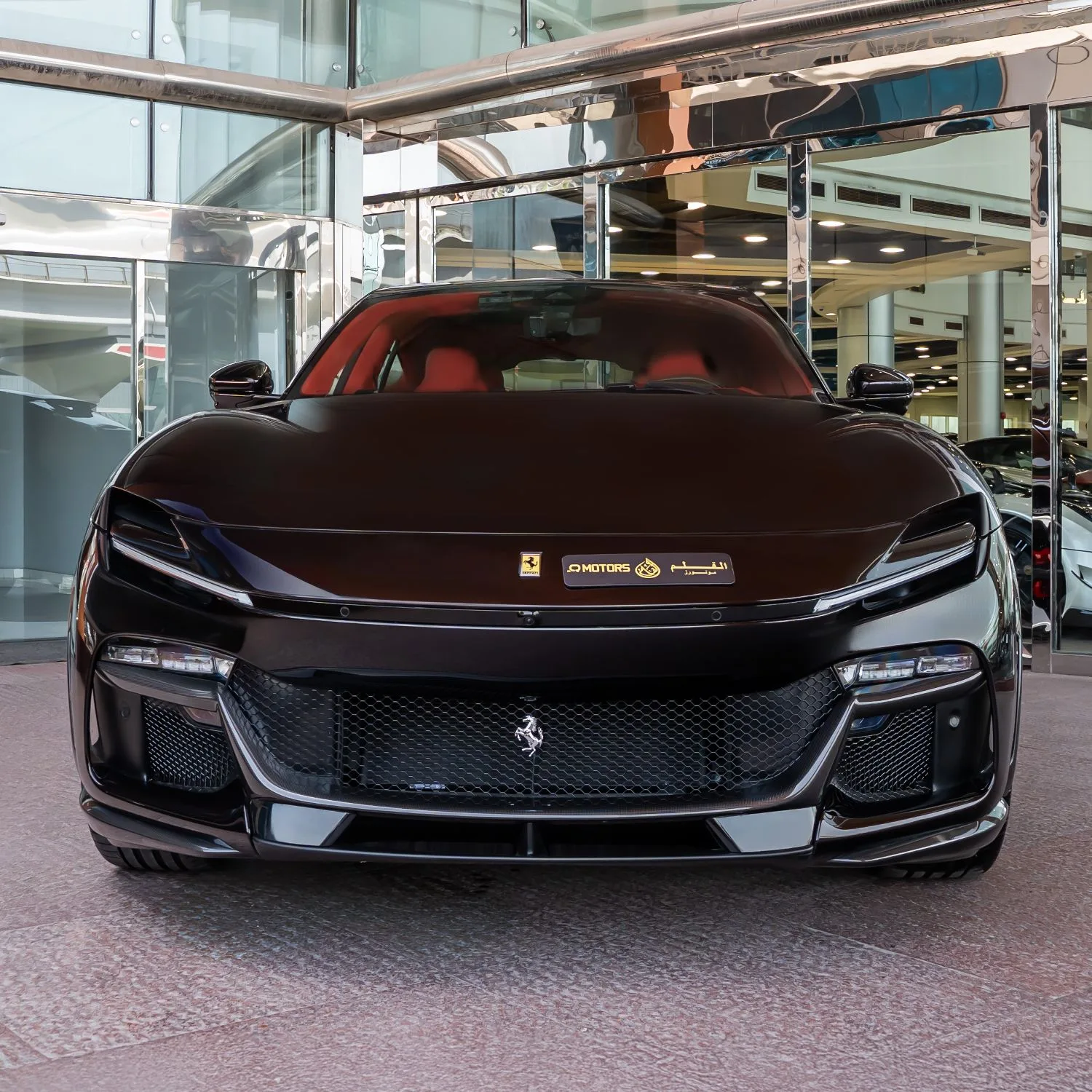 2026 Ferrari Purosangue angeboten von einem Fachhändler in Dubai, Vereinigte Arabische Emirate, Foto 2 von 14
