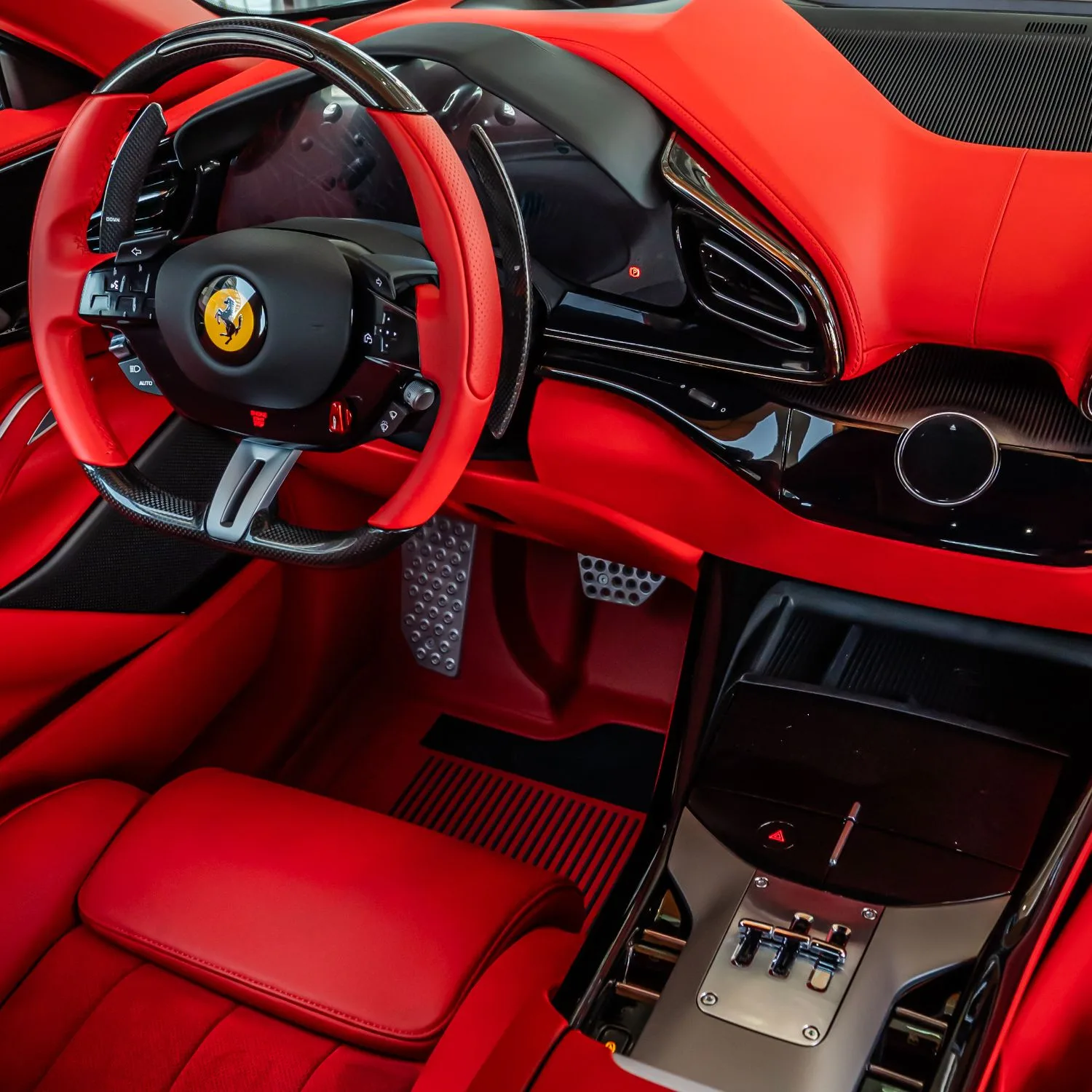 2026 Ferrari Purosangue angeboten von einem Fachhändler in Dubai, Vereinigte Arabische Emirate, Foto 7 von 14