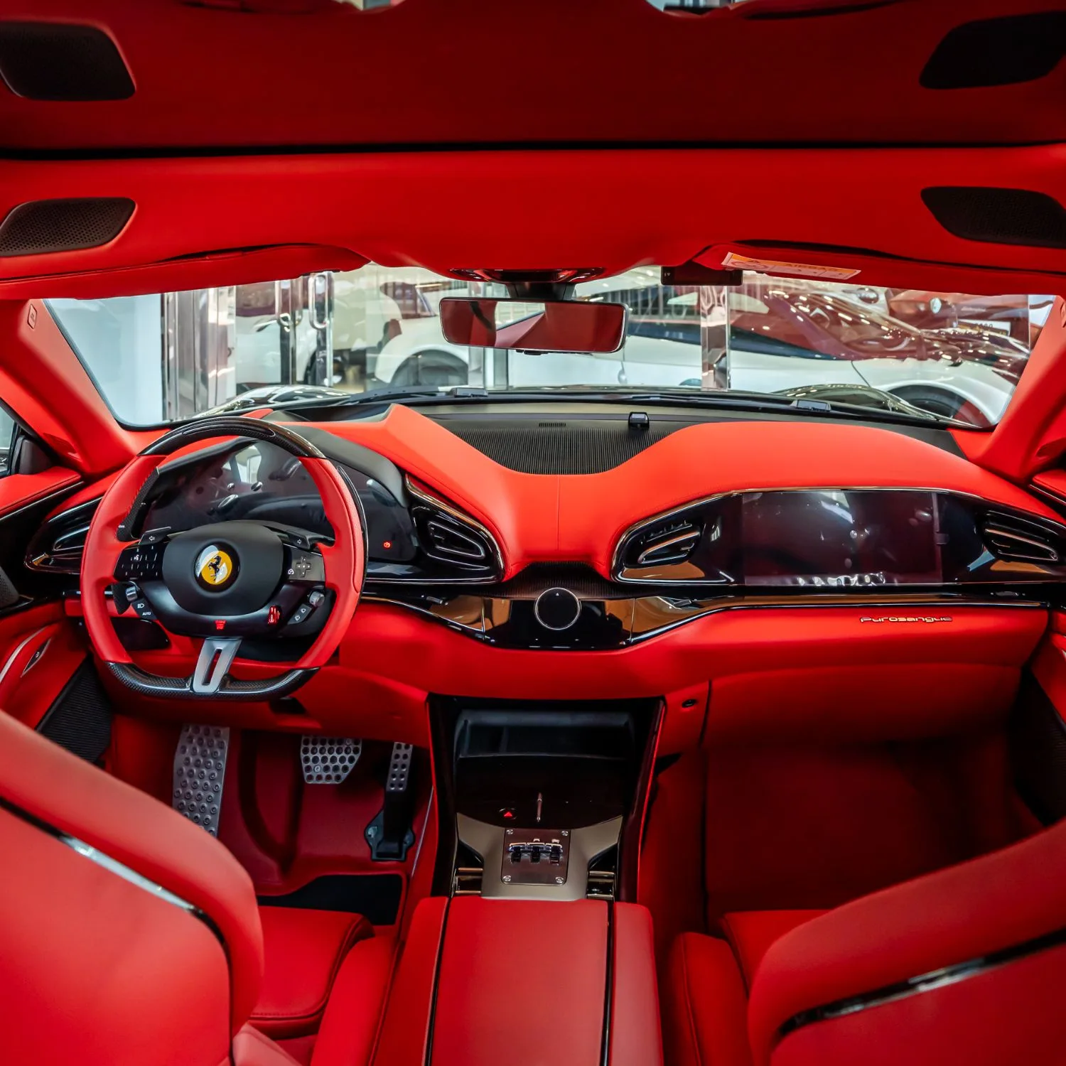 2026 Ferrari Purosangue angeboten von einem Fachhändler in Dubai, Vereinigte Arabische Emirate, Foto 8 von 14