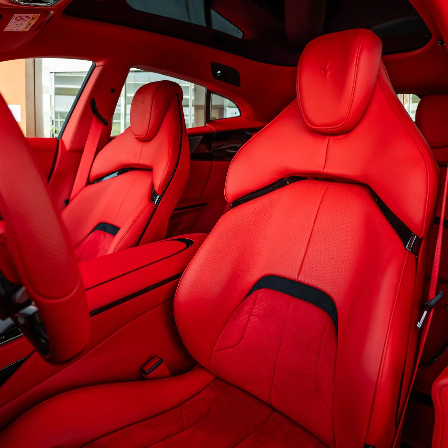 2026 Ferrari Purosangue angeboten von einem Fachhändler in Dubai, Vereinigte Arabische Emirate, Foto 14 von 14