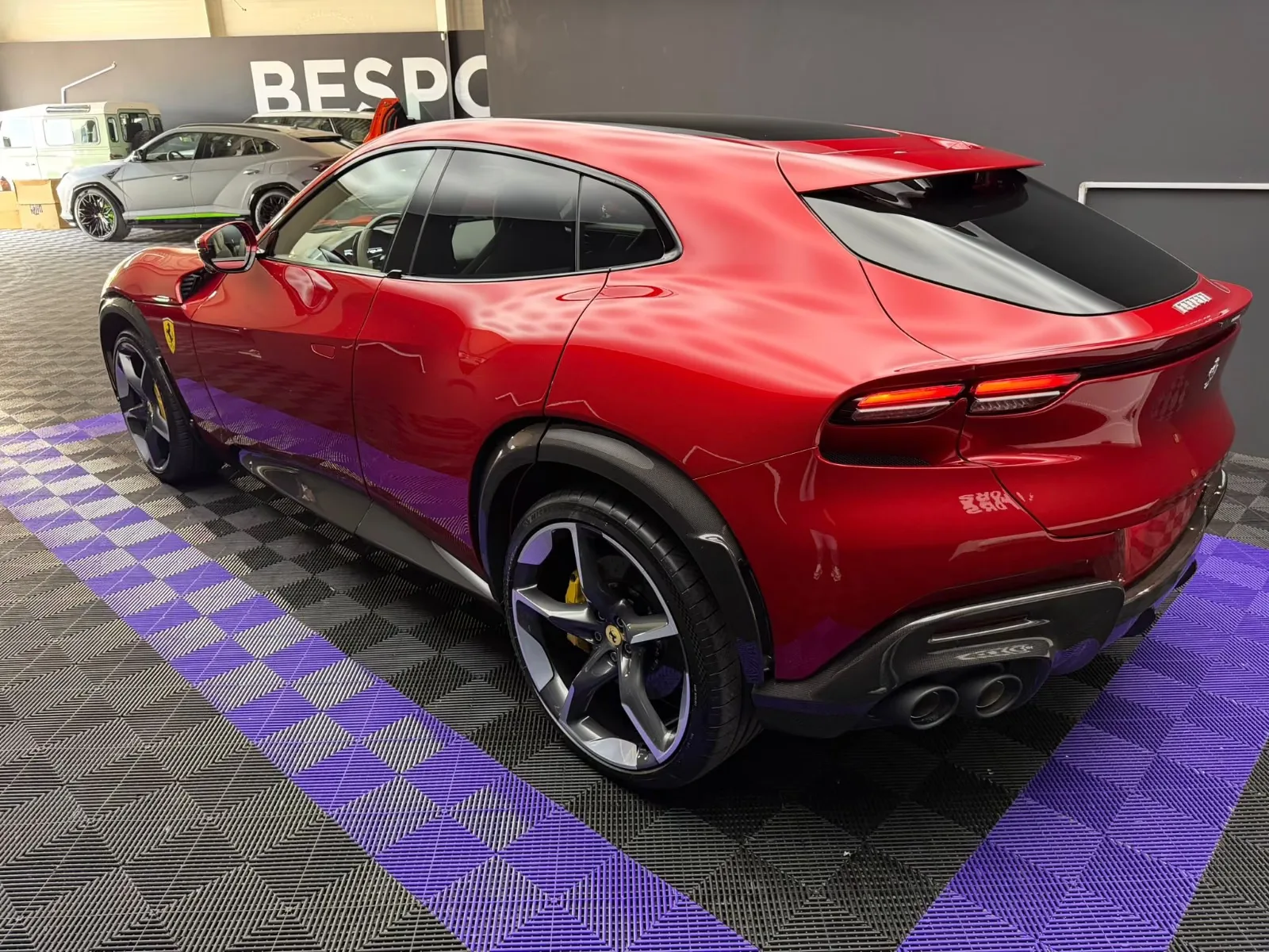 2026 Ferrari Purosangue, 3/28