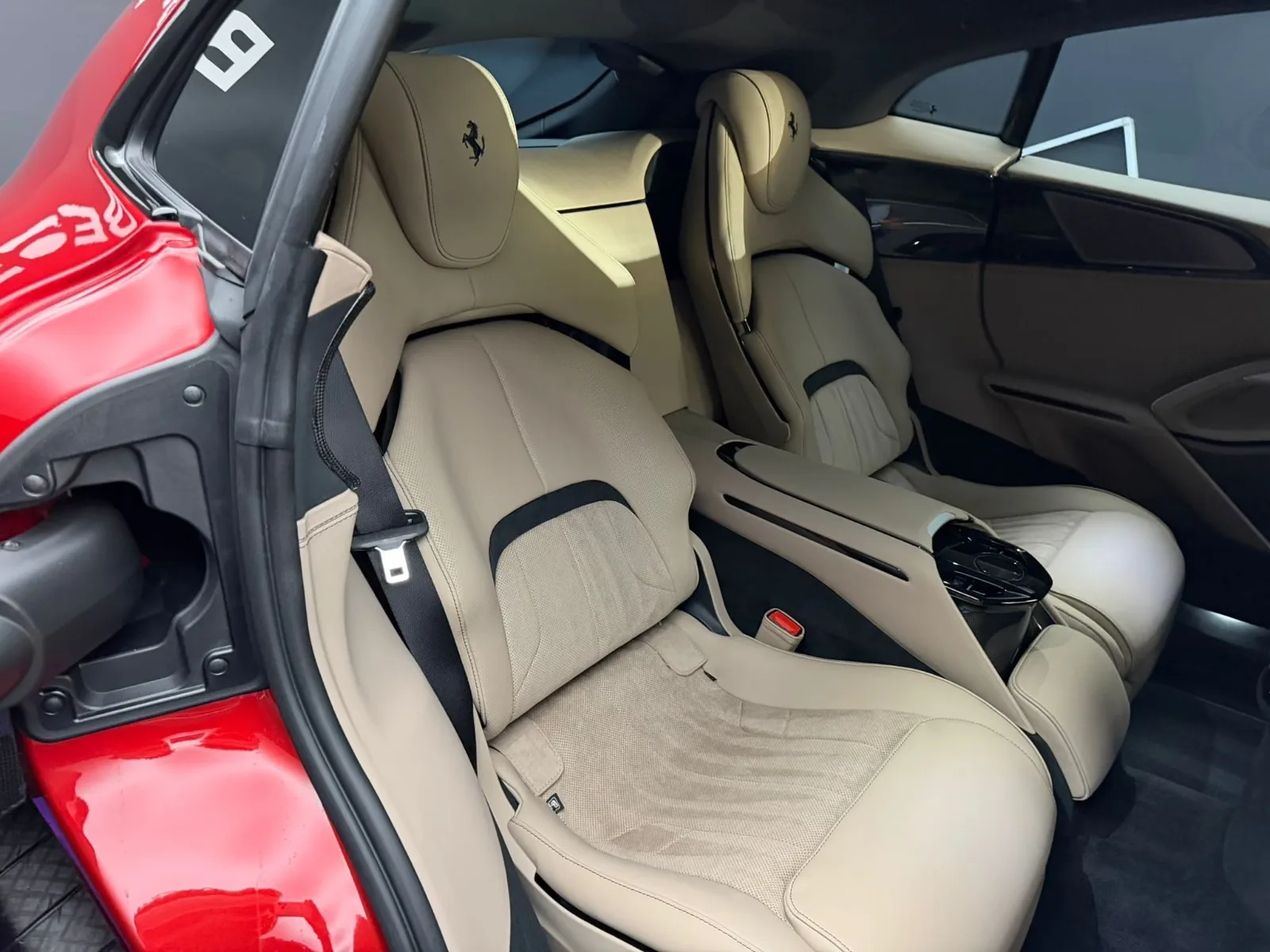 2026 Ferrari Purosangue, 21/28