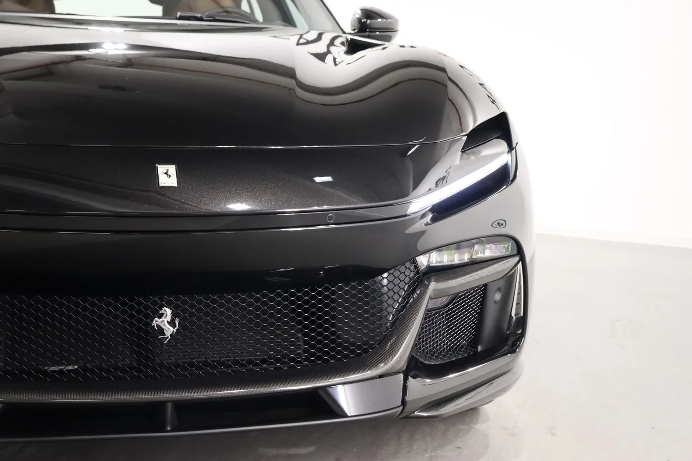 2026 Ferrari Purosangue angeboten von einem Supersportwagenhändler in Zibido San Giacomo, Italien, Foto 15 von 25