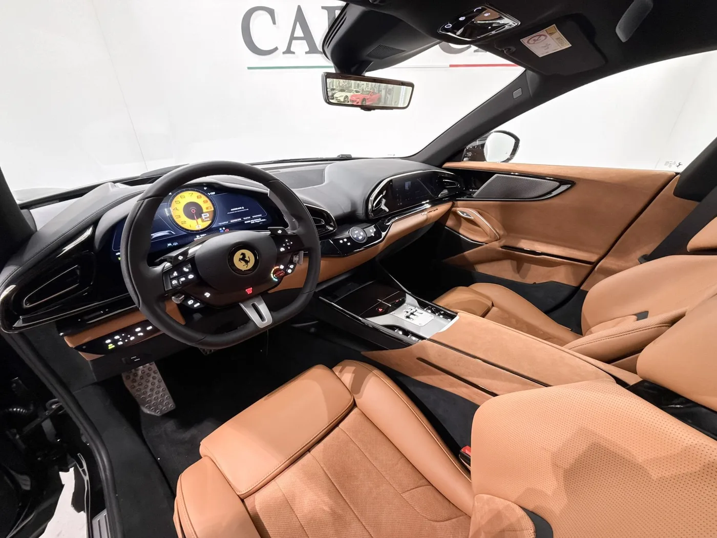 2026 Ferrari Purosangue angeboten von einem Supersportwagenhändler in Zibido San Giacomo, Italien, Foto 20 von 25