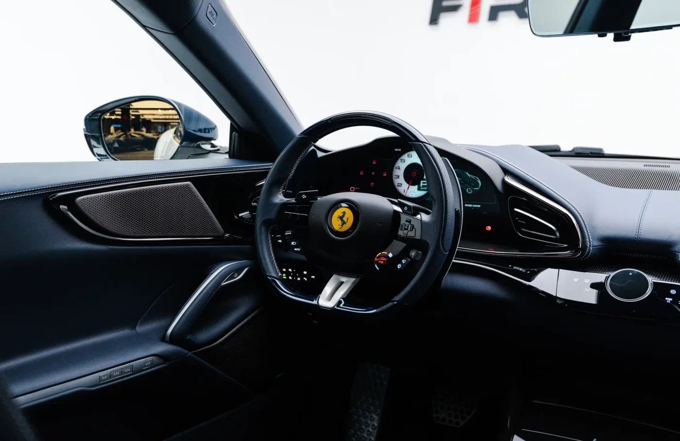 2026 Ferrari Purosangue angeboten von einem Fachhändler in Dubai, Vereinigte Arabische Emirate, Foto 9 von 10