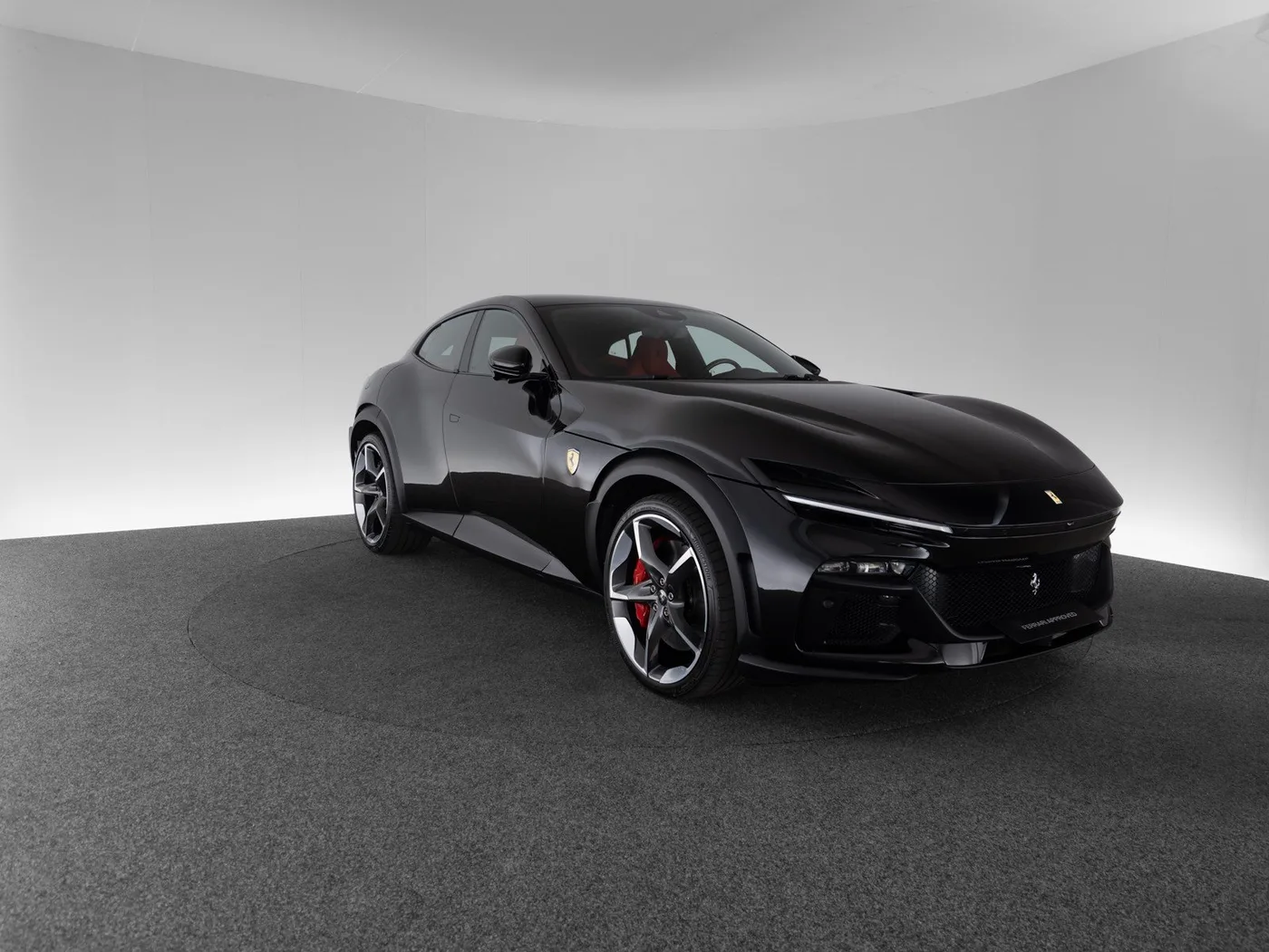 2026 Ferrari Purosangue verkauft von einem Fachhändler in Singen, Deutschland, Foto 3 von 15