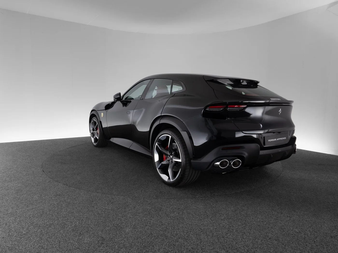 2026 Ferrari Purosangue verkauft von einem Fachhändler in Singen, Deutschland, Foto 7 von 15