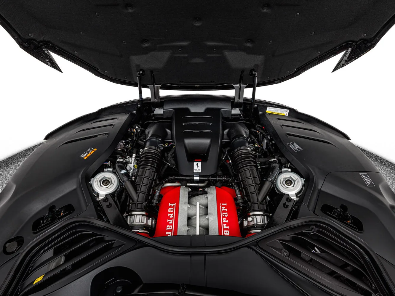 2026 Ferrari Purosangue, 11/18