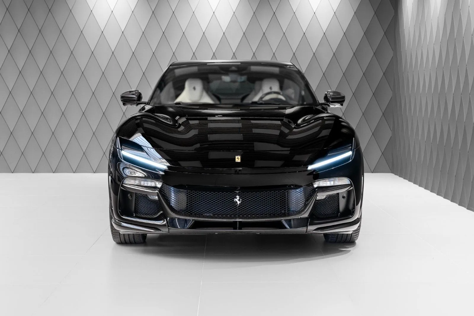 2026 Ferrari Purosangue offered by a supercar dealer in Schenefeld, Germany, main photo