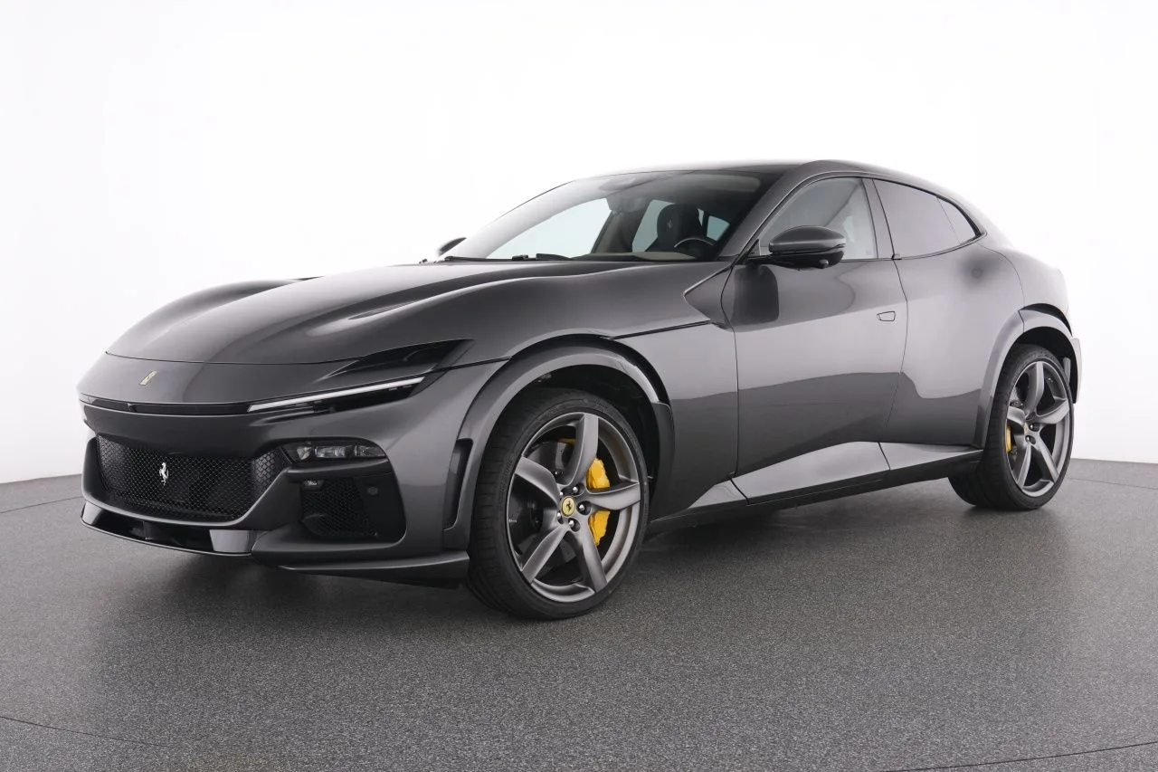 2026 Ferrari Purosangue proposta da un concessionario specializzato a Münster, Germania, foto principale
