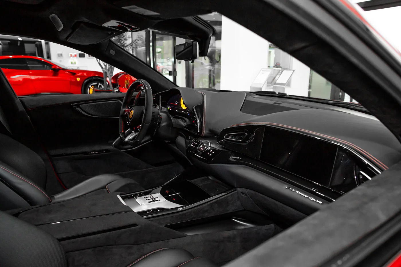 2026 Ferrari Purosangue proposée par un concessionnaire spécialisé à Hengelo, Pays-Bas, photo 7 sur 15