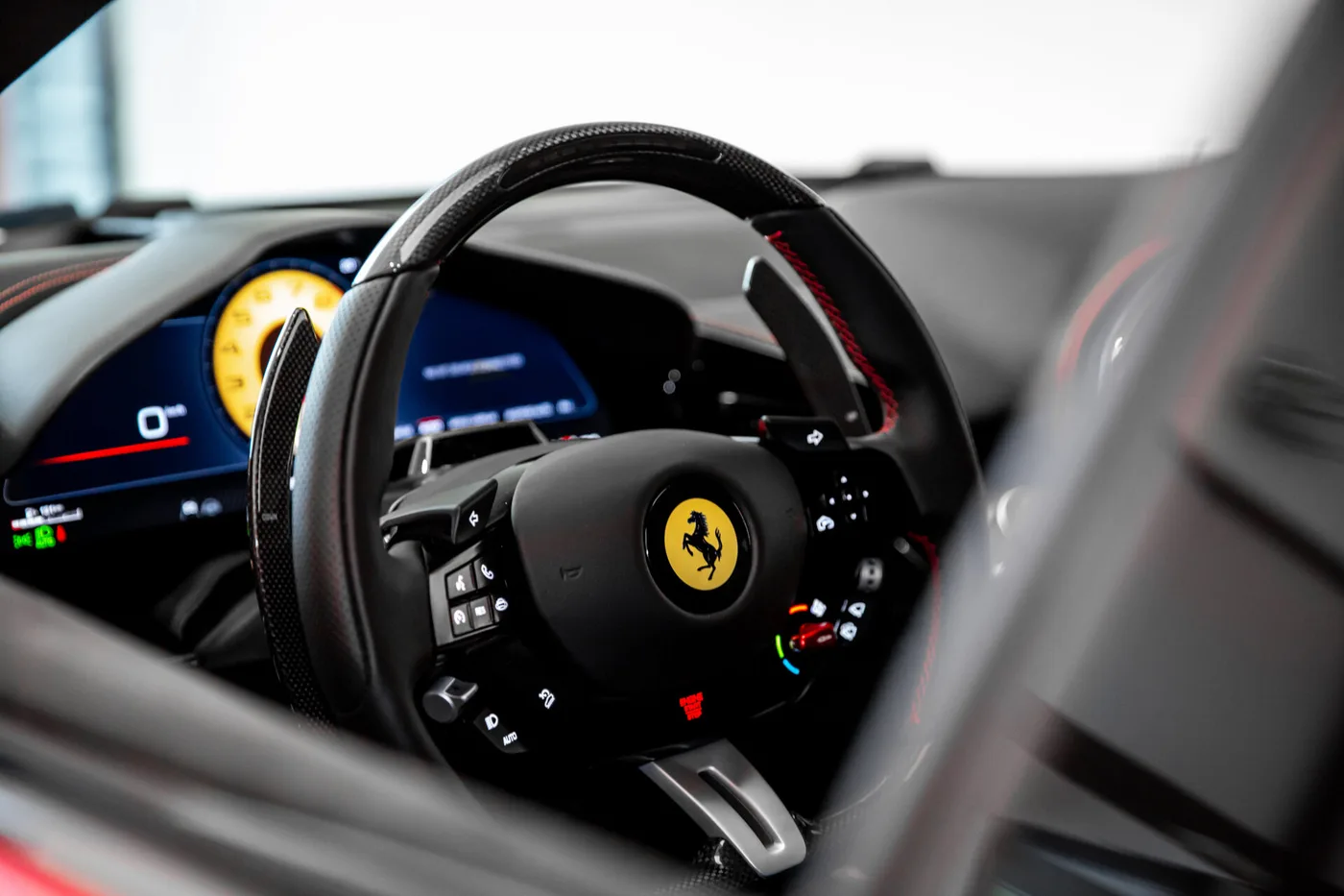 2026 Ferrari Purosangue proposée par un concessionnaire spécialisé à Hengelo, Pays-Bas, photo 13 sur 15
