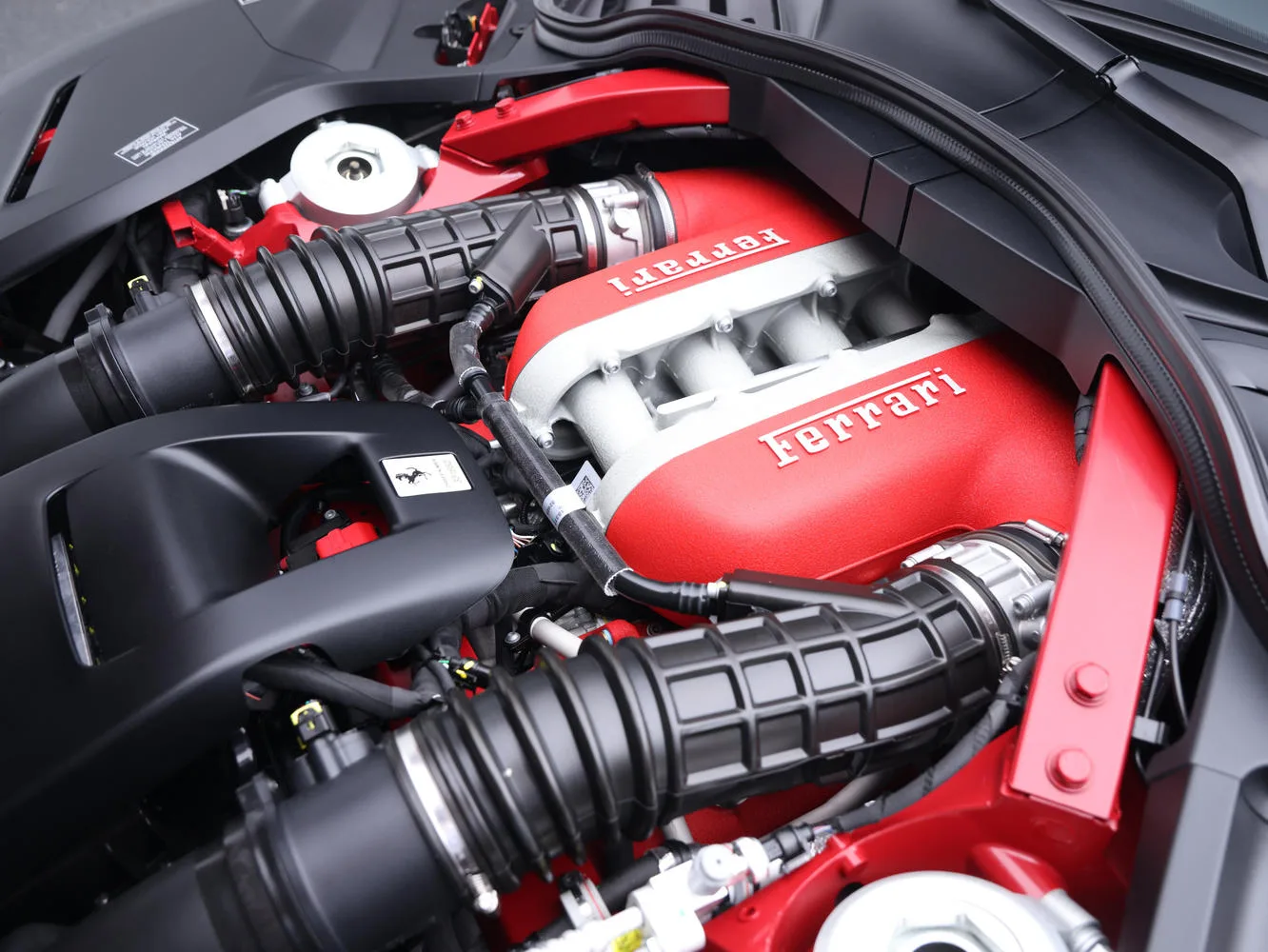 2026 Ferrari Purosangue, 7/25