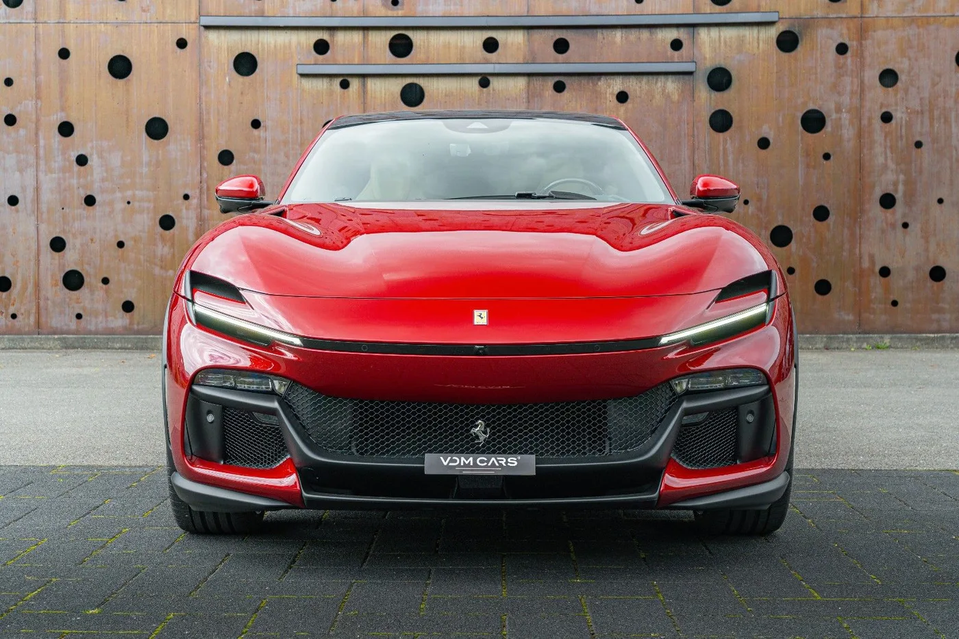 2026 Ferrari Purosangue angeboten von einem Supersportwagenhändler in Gronau, Deutschland, Foto 2 von 25