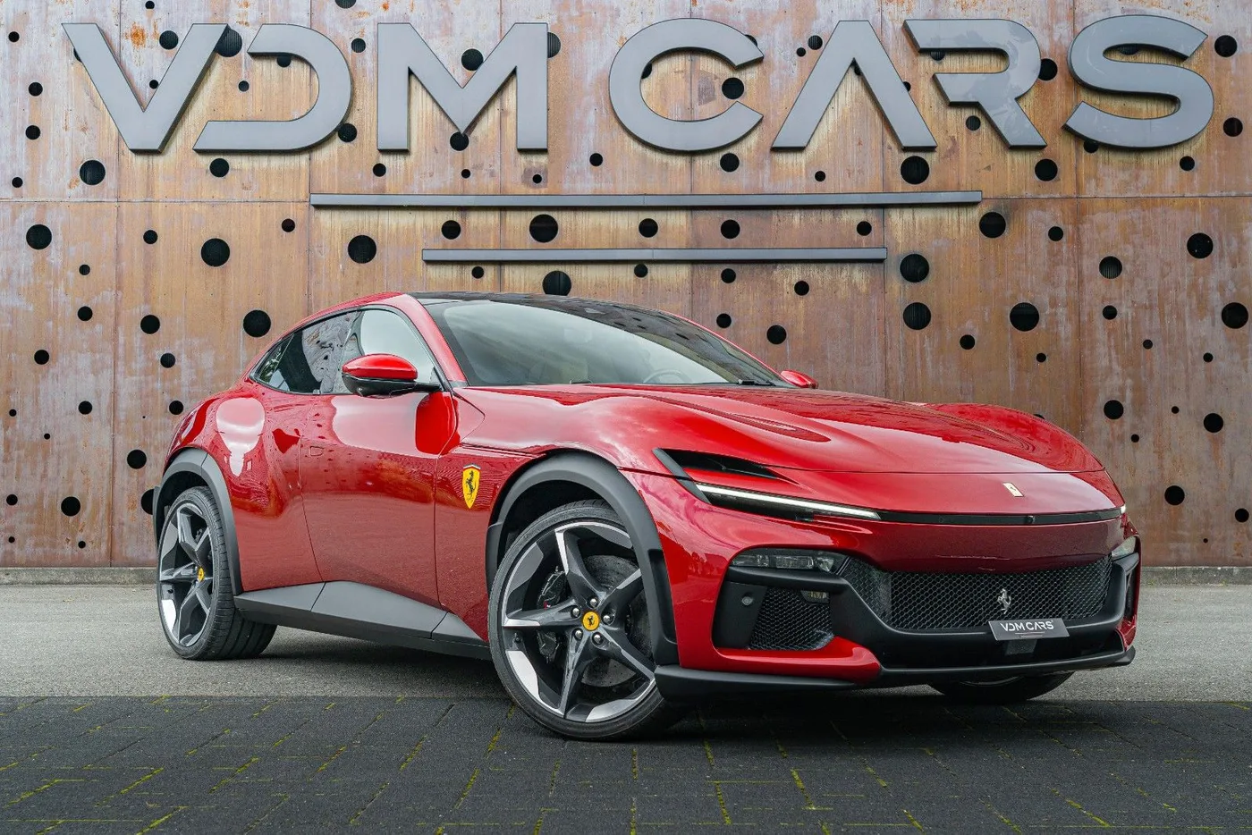2026 Ferrari Purosangue angeboten von einem Supersportwagenhändler in Gronau, Deutschland, Foto 3 von 25