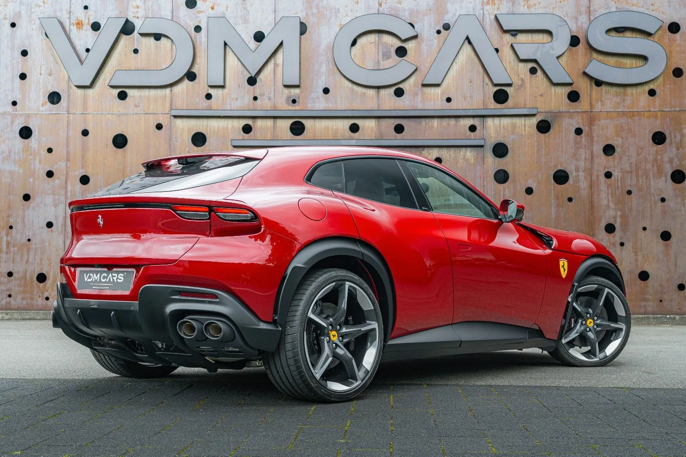 2026 Ferrari Purosangue angeboten von einem Supersportwagenhändler in Gronau, Deutschland, Foto 6 von 25