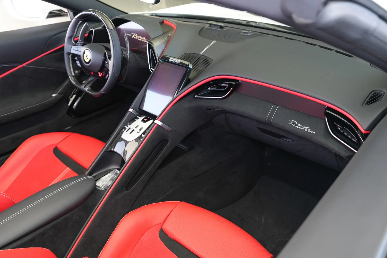 2026 Ferrari Roma Spider, 20/20