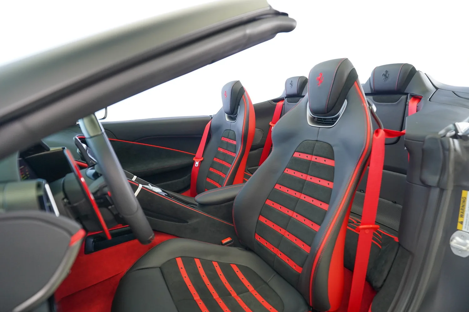 2026 Ferrari Roma Spider, 8/20