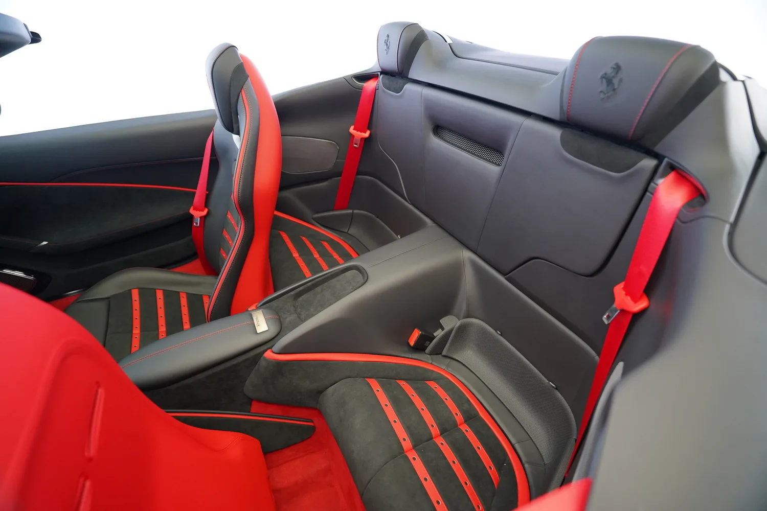 2026 Ferrari Roma Spider, 9/20