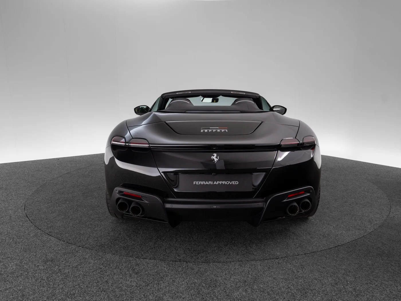 2026 Ferrari Roma Spider proposée par un concessionnaire spécialisé à Singen, Allemagne, photo 6 sur 15