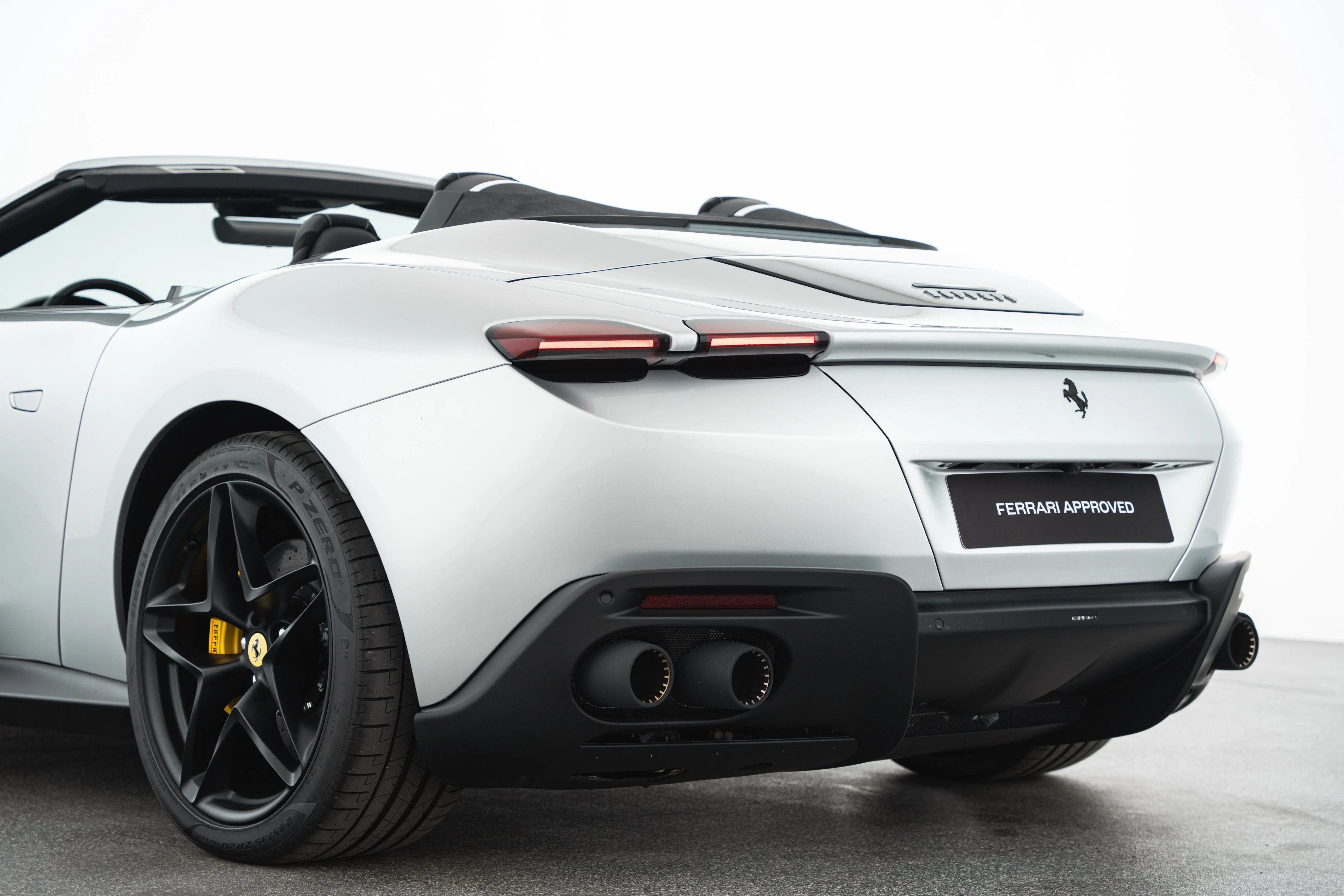 2026 Ferrari Roma Spider, 27/30
