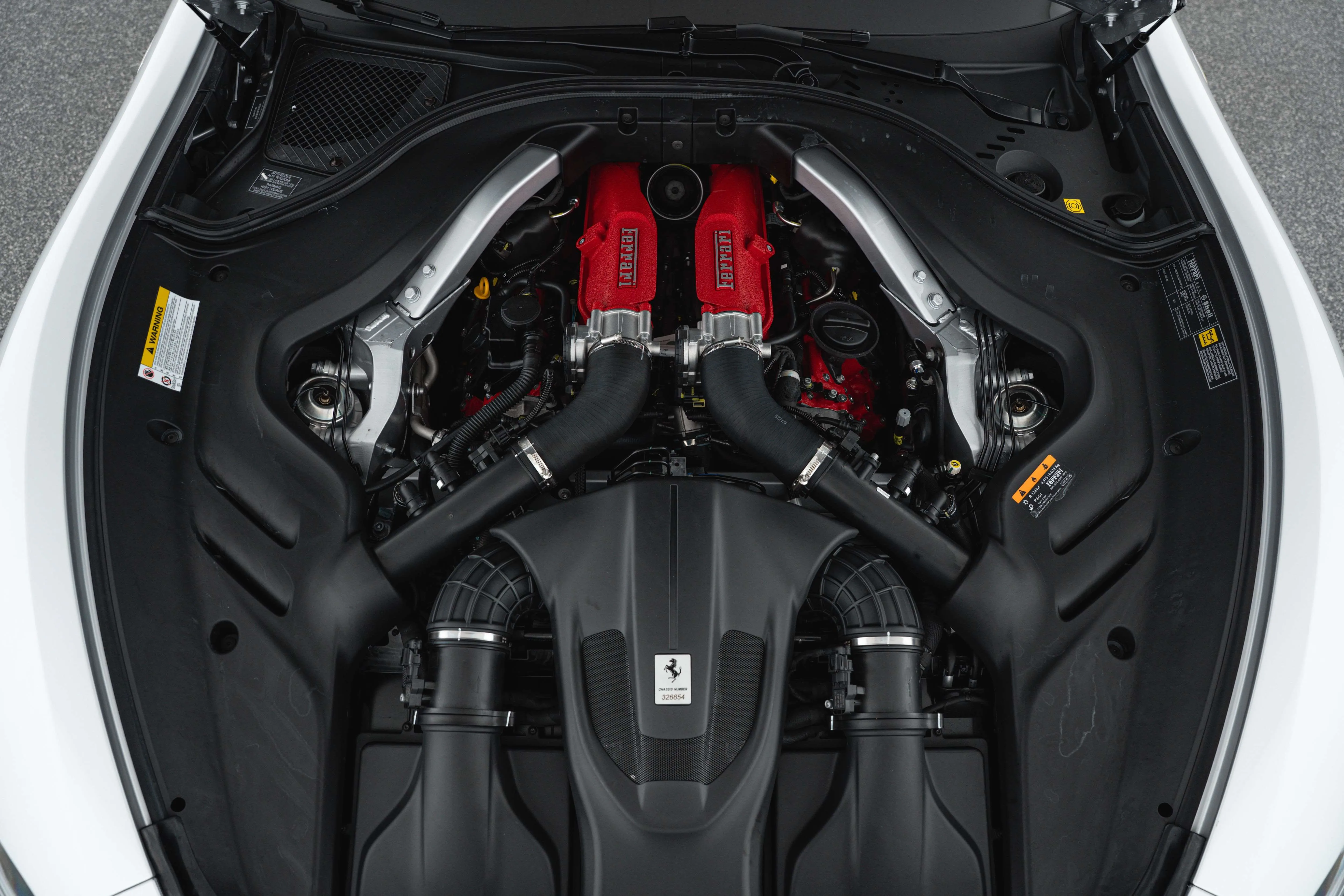 2026 Ferrari Roma Spider, 29/30