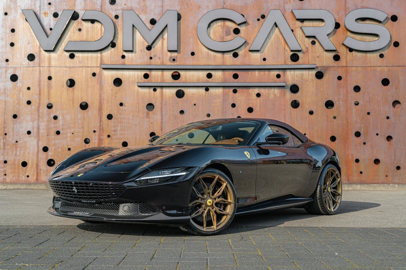 2026 Ferrari Roma Spider proposée par un spécialiste de la supercar à Gronau, Allemagne, photo 2 sur 25