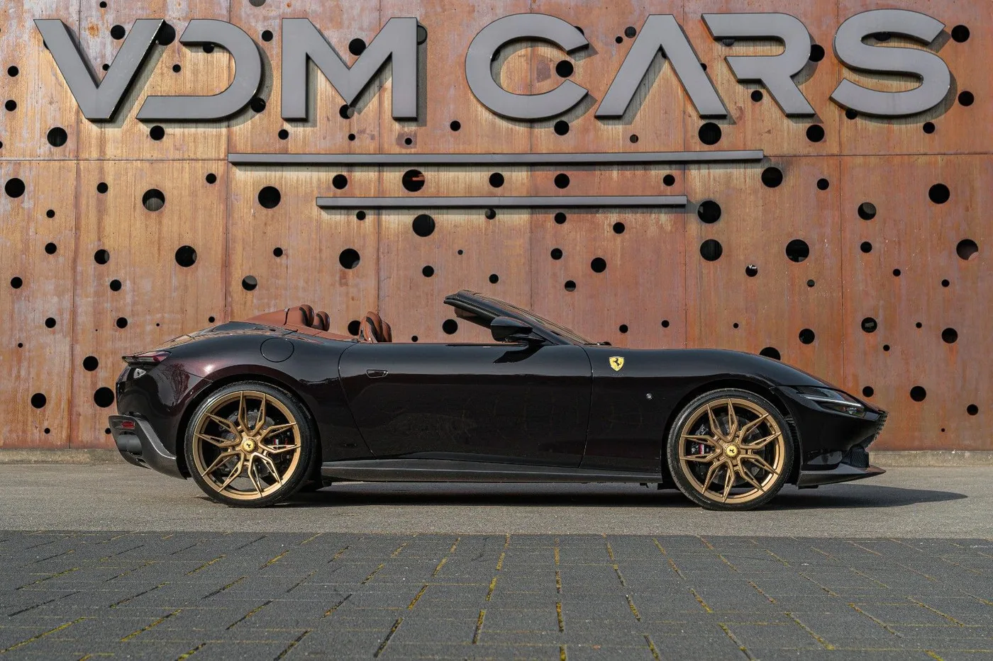 2026 Ferrari Roma Spider proposée par un spécialiste de la supercar à Gronau, Allemagne, photo 8 sur 25