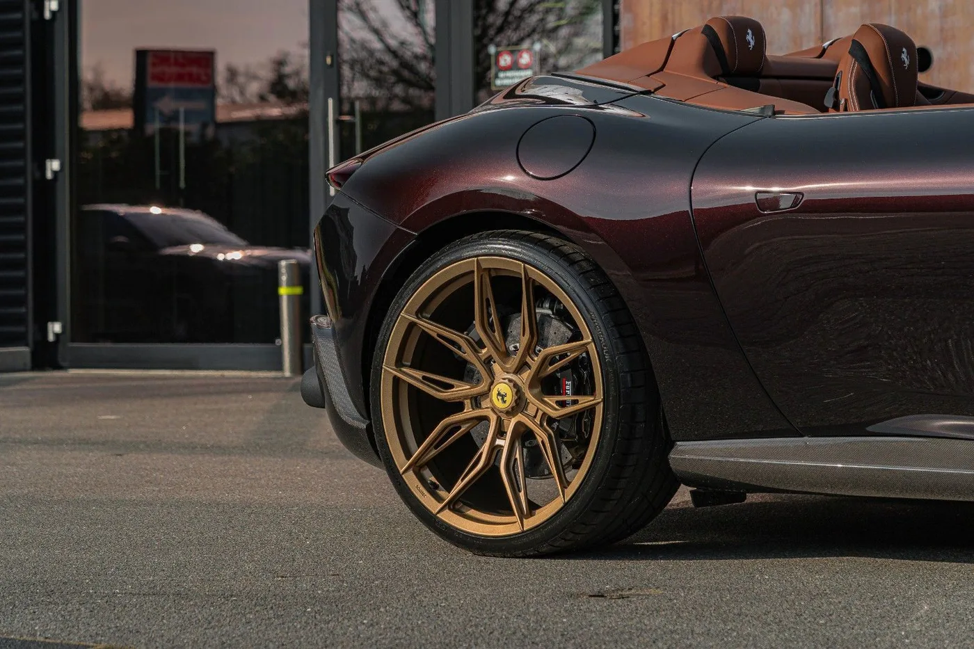 2026 Ferrari Roma Spider proposée par un spécialiste de la supercar à Gronau, Allemagne, photo 15 sur 25
