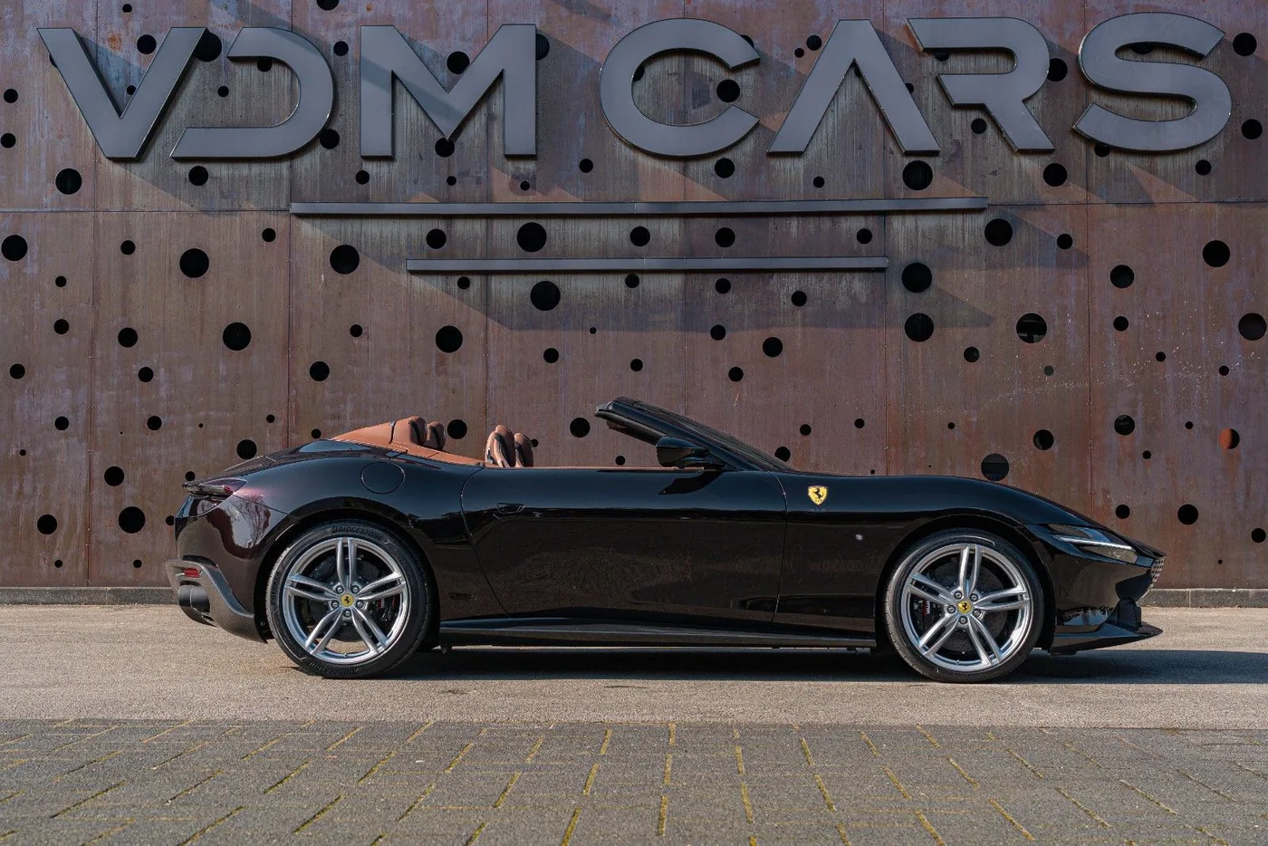 2026 Ferrari Roma Spider proposée par un spécialiste de la supercar à Gronau, Allemagne, photo 8 sur 25