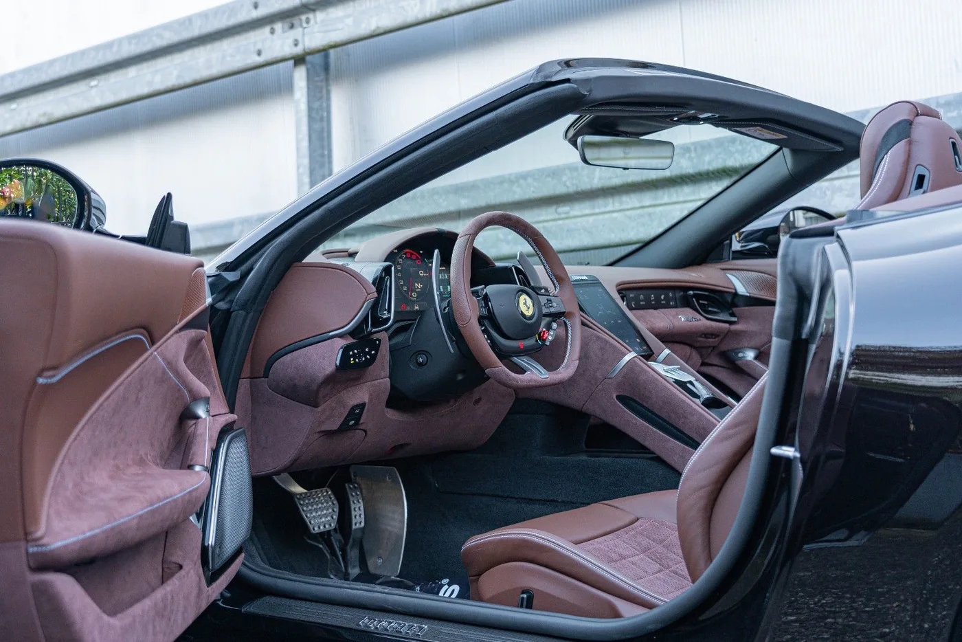 2026 Ferrari Roma Spider proposée par un spécialiste de la supercar à Gronau, Allemagne, photo 16 sur 25
