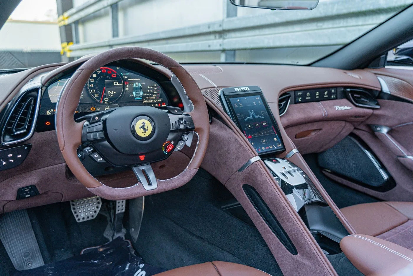 2026 Ferrari Roma Spider proposée par un spécialiste de la supercar à Gronau, Allemagne, photo 17 sur 25