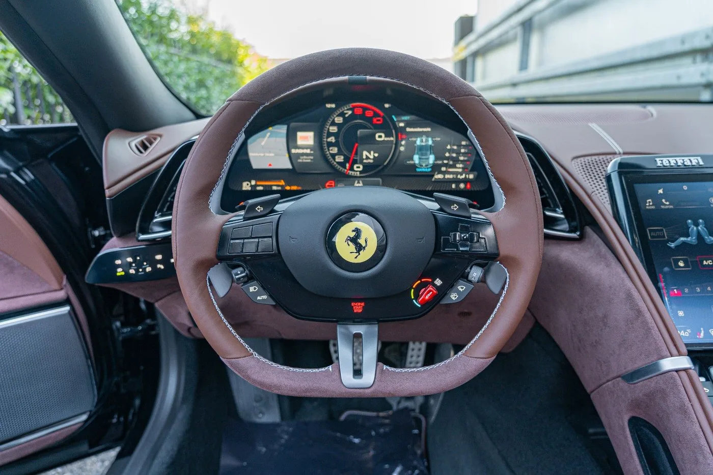 2026 Ferrari Roma Spider proposée par un spécialiste de la supercar à Gronau, Allemagne, photo 23 sur 25