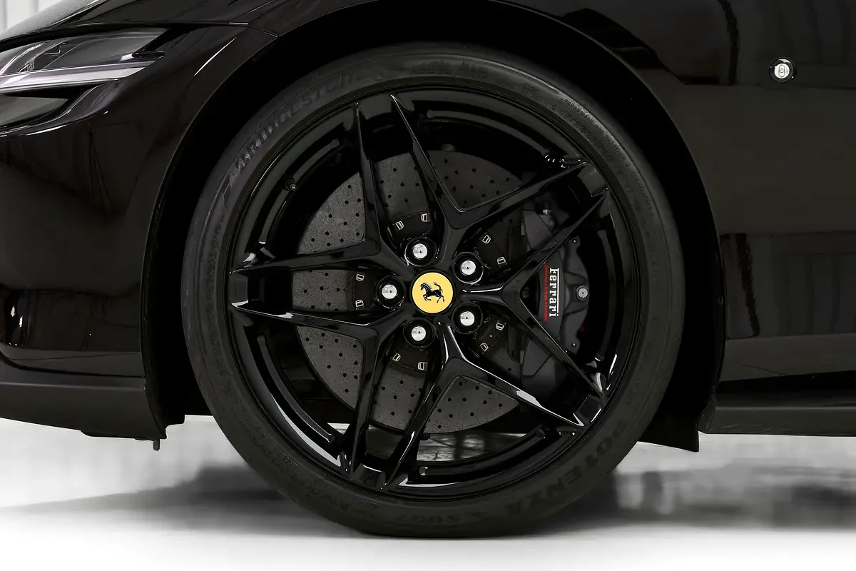 2026 Ferrari Roma Spider, 9/13