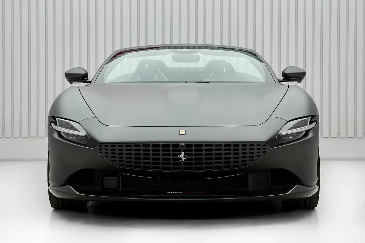 2026 Ferrari Roma Spider, 2/12