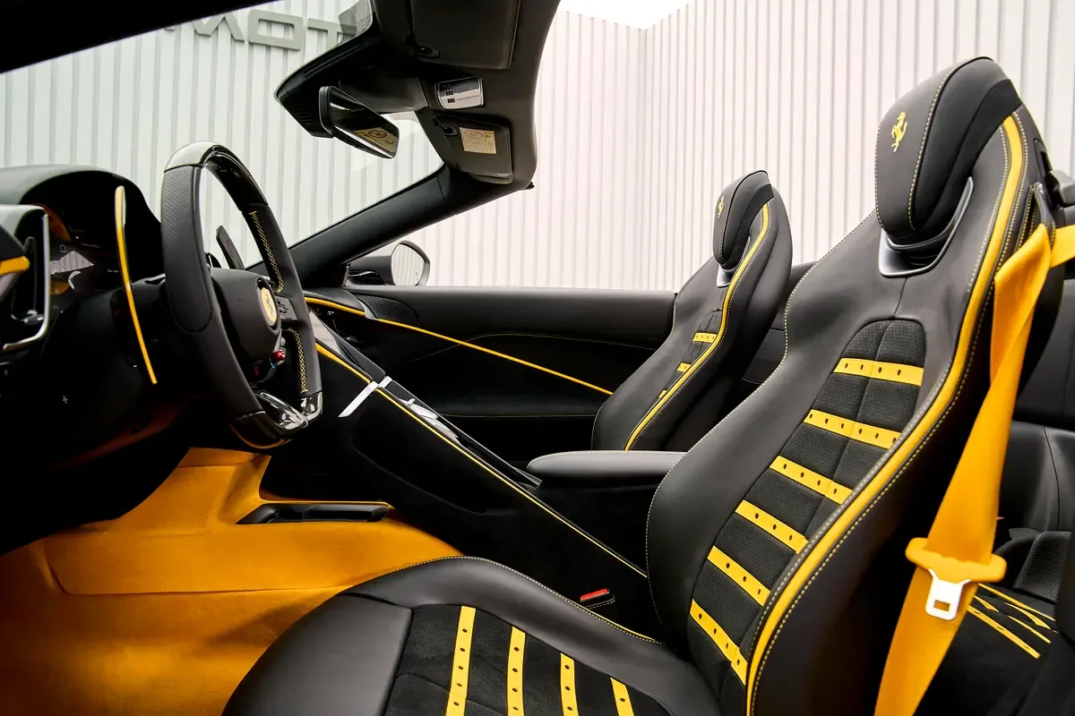 2026 Ferrari Roma Spider, 10/12