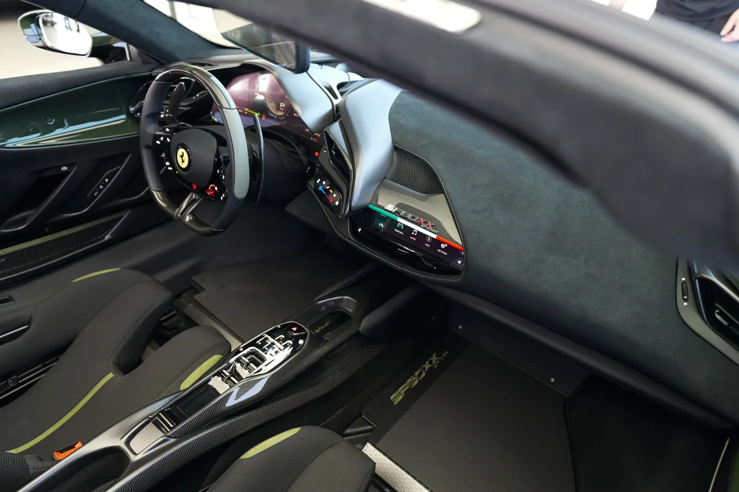 2026 Ferrari SF90 XX Spider Atelier, 14/20