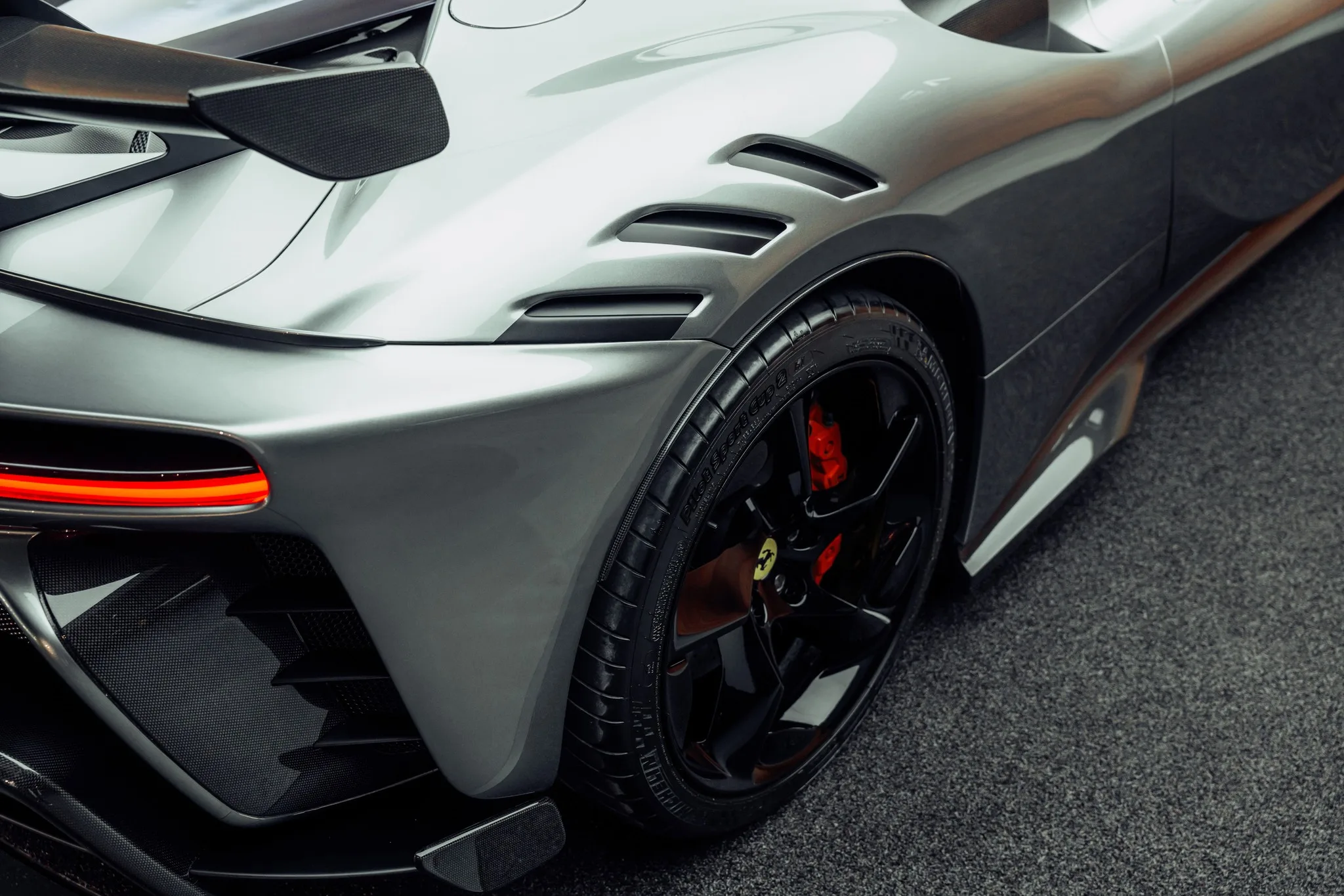 2026 Ferrari SF90 XX Stradale, 18/19