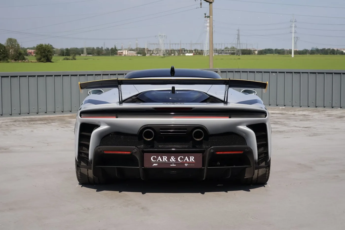 2026 Ferrari SF90 XX Stradale angeboten von einem Supersportwagenhändler in Zibido San Giacomo, Italien, Foto 4 von 21