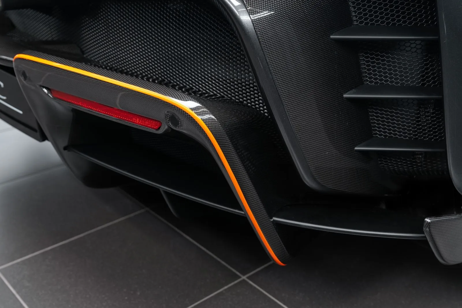 2026 Ferrari SF90 XX Stradale, 9/30