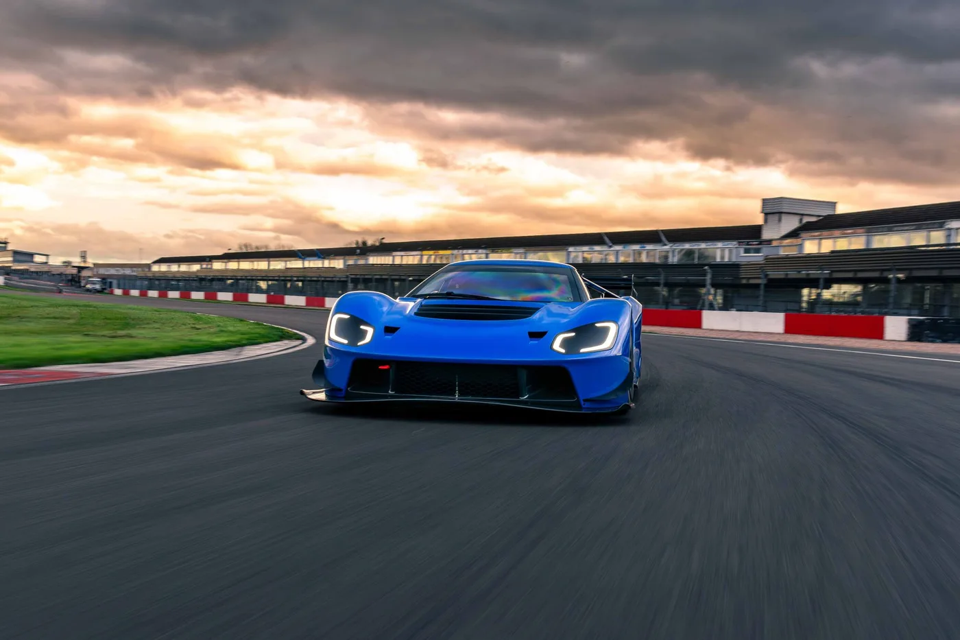 2026 Ford GT Mk IV angeboten von einem Oldtimerspezialisten in London, Vereinigtes Königreich, Foto 3 von 23