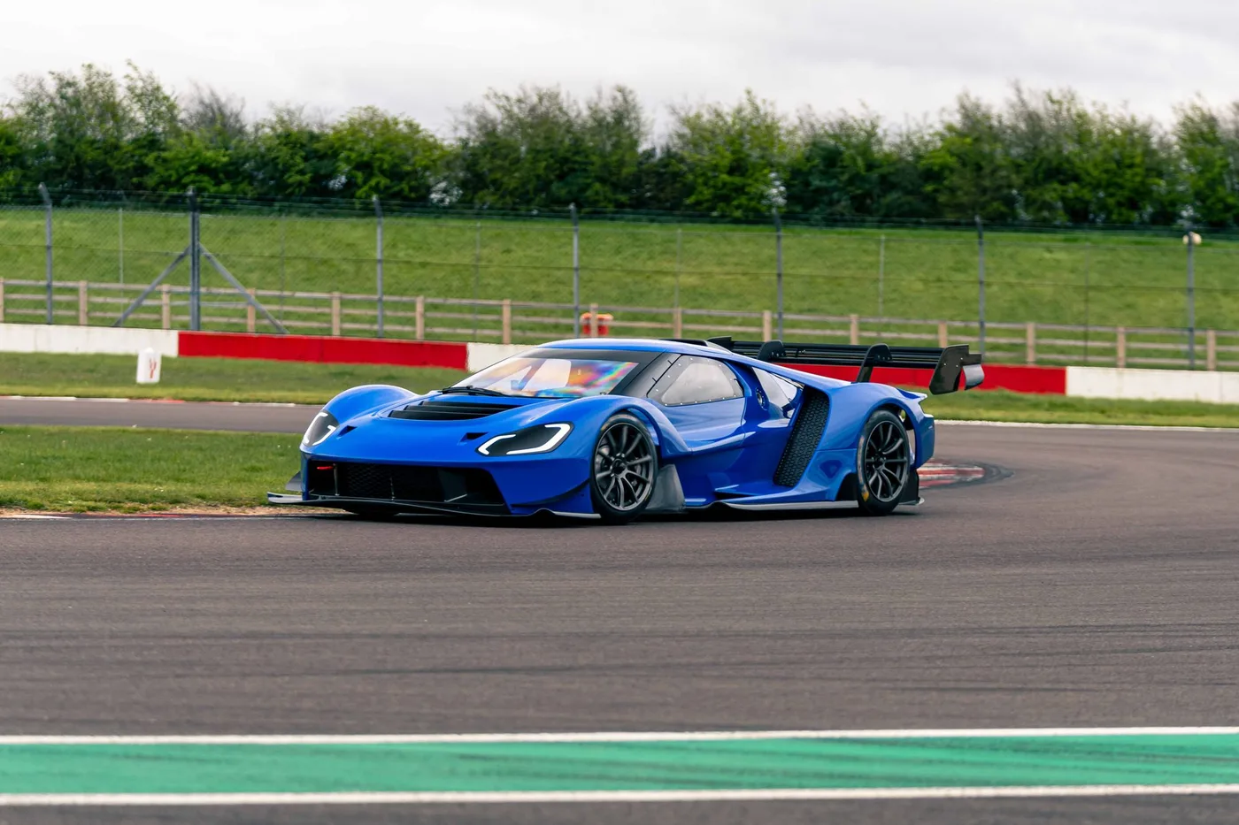 2026 Ford GT Mk IV angeboten von einem Oldtimerspezialisten in London, Vereinigtes Königreich, Foto 7 von 23