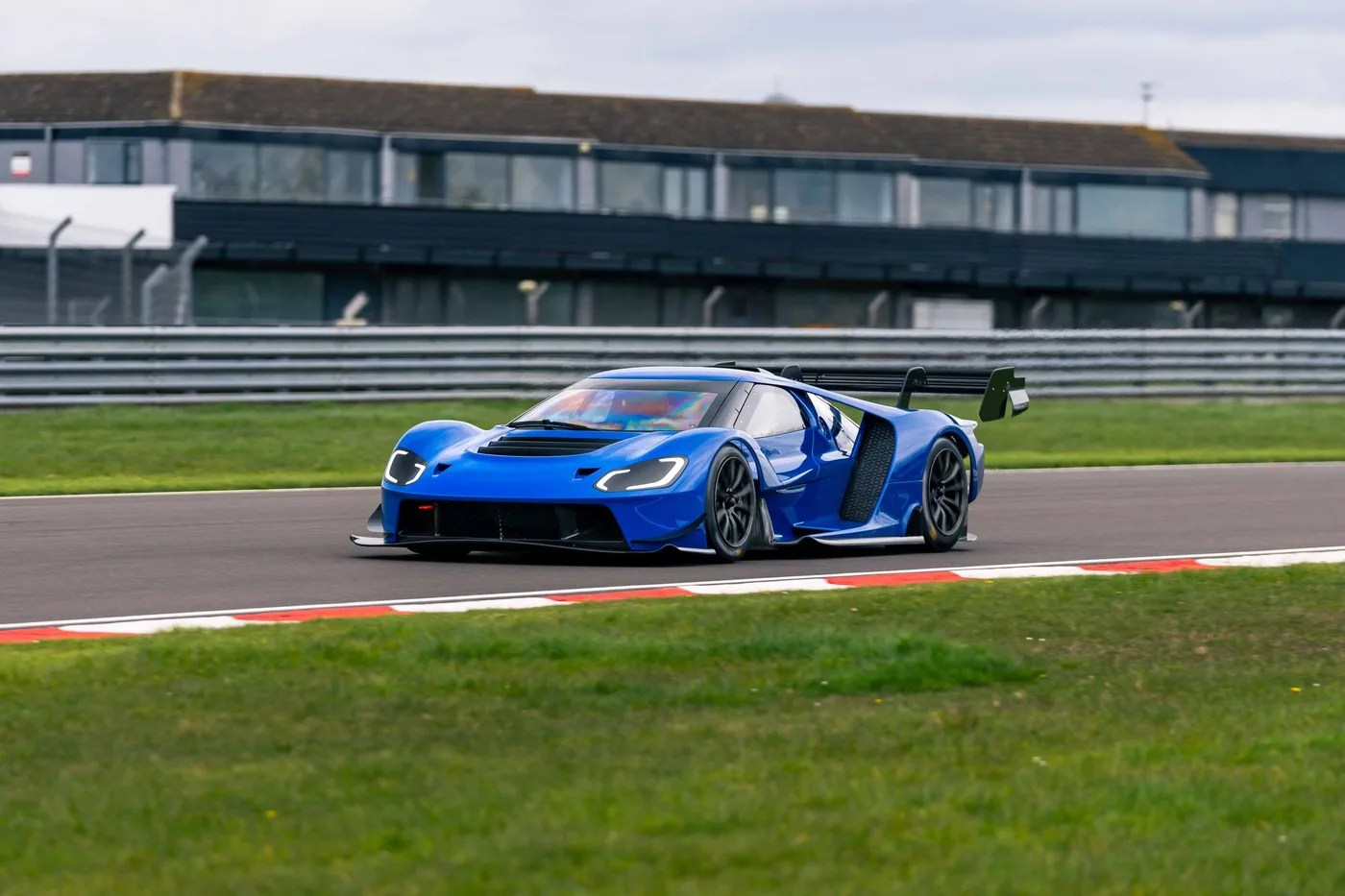 2026 Ford GT Mk IV angeboten von einem Oldtimerspezialisten in London, Vereinigtes Königreich, Foto 11 von 23