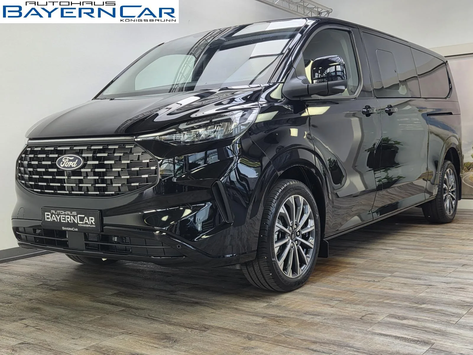 2026 Ford Tourneo Custom Titanium X angeboten von einem Fachhändler in Königsbrunn, Deutschland, Hauptfoto
